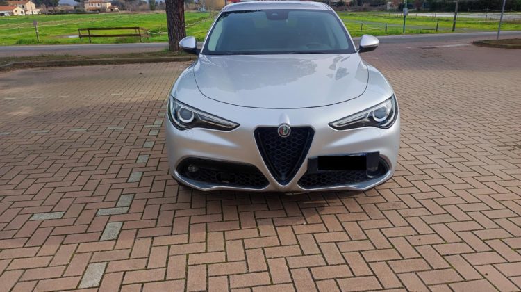 ALFA ROMEO STELVIO 2.2 TURBODIESEL CV 190 AT8 Q4 SPRINT